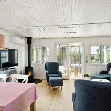 Rigt Udeliv Og Nostalgi Ved Middelfart * 미델파르트