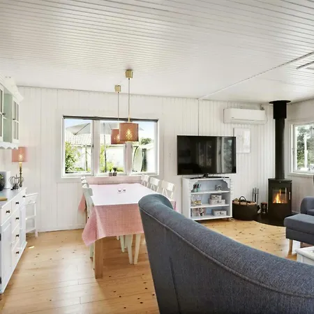 Rigt Udeliv Og Nostalgi Ved Middelfart 펜션