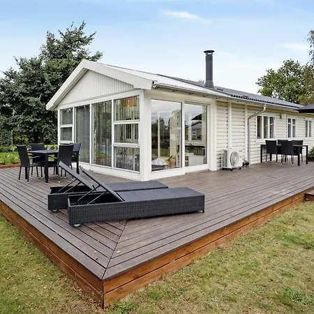 Feriehus Rigt Udeliv Og Nostalgi Ved Middelfart